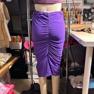 Purple fitted skirt